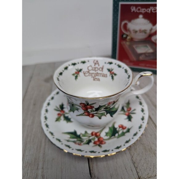 Vintage A Cup Of Christmas Tea Cup Saucer Bone China Waldman House Hegg in Box - Picture 4 of 10